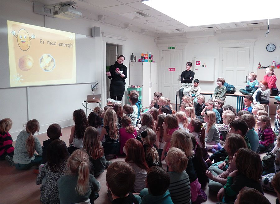 Små Kvantebanditter henvender sig til børn fra 4 til 12 år. Her er projektet på besøg på Ny Hollænderskolen på Frederiksberg. Foto: CP³-Origins
