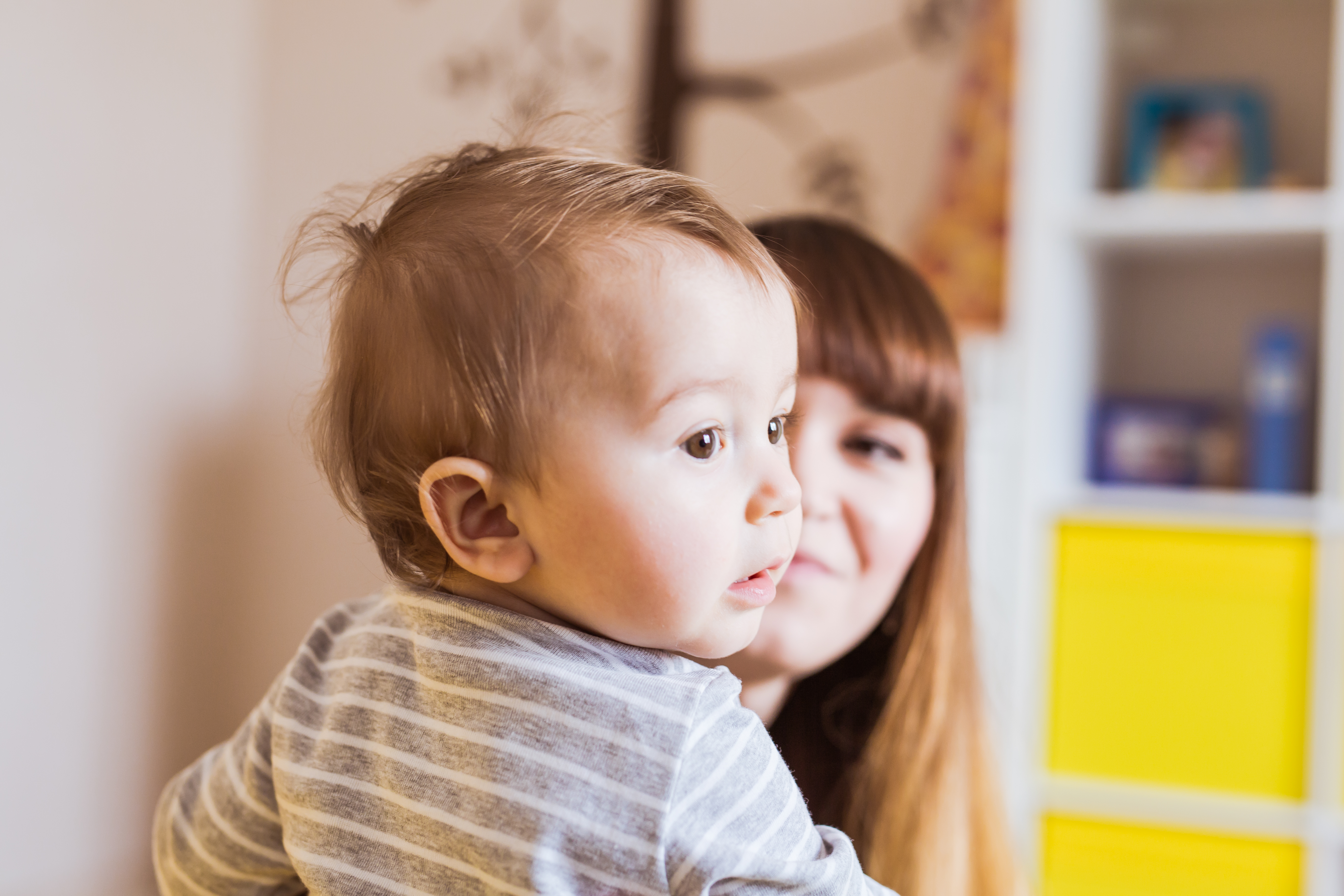 I projektet lærer nybagte forældre at aflæse og handle på deres barns signaler. Modelfoto: Colourbox.dk